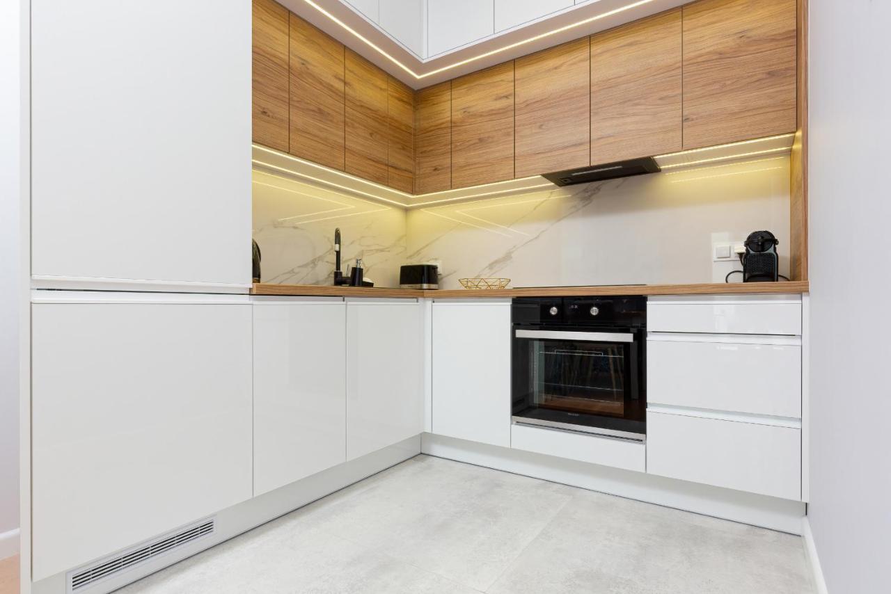Apartament Dom Przy Okrzei By Renters Prestige Warsaw Ngoại thất bức ảnh