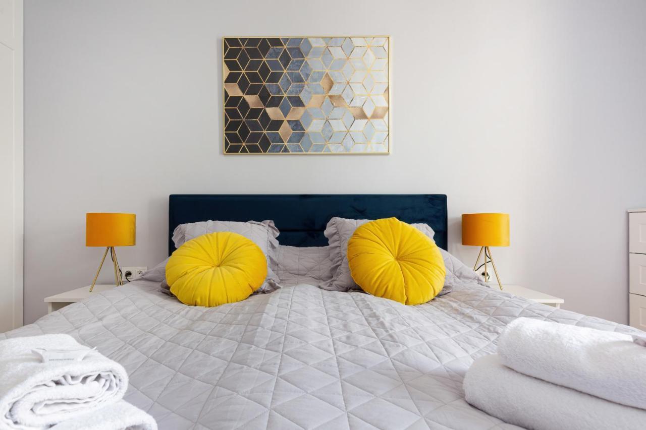 Apartament Dom Przy Okrzei By Renters Prestige Warsaw Ngoại thất bức ảnh