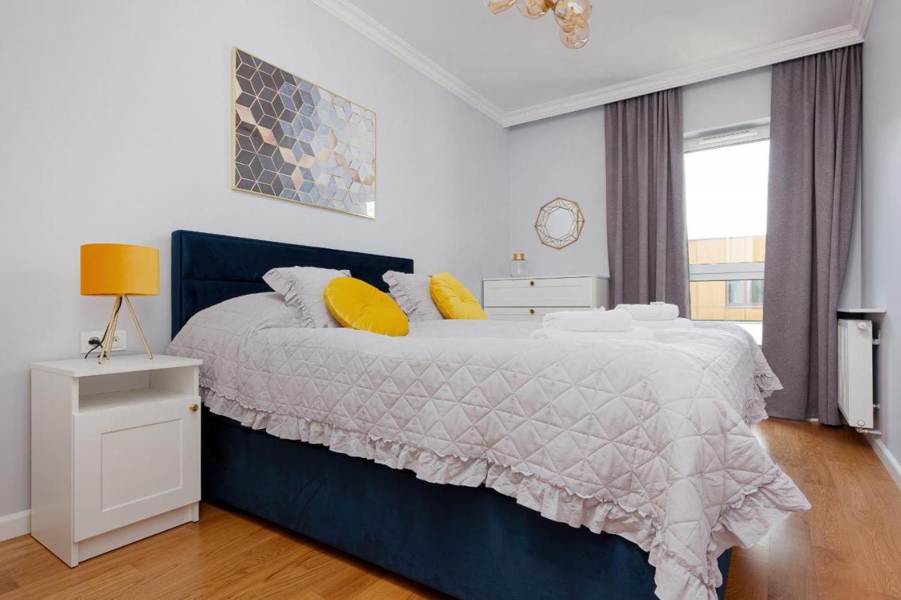 Apartament Dom Przy Okrzei By Renters Prestige Warsaw Ngoại thất bức ảnh