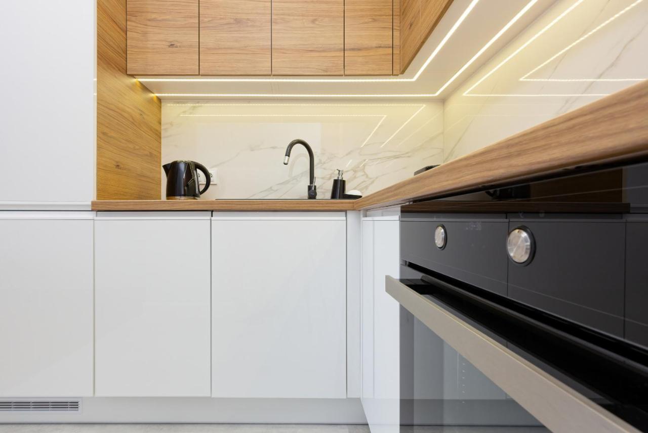 Apartament Dom Przy Okrzei By Renters Prestige Warsaw Ngoại thất bức ảnh